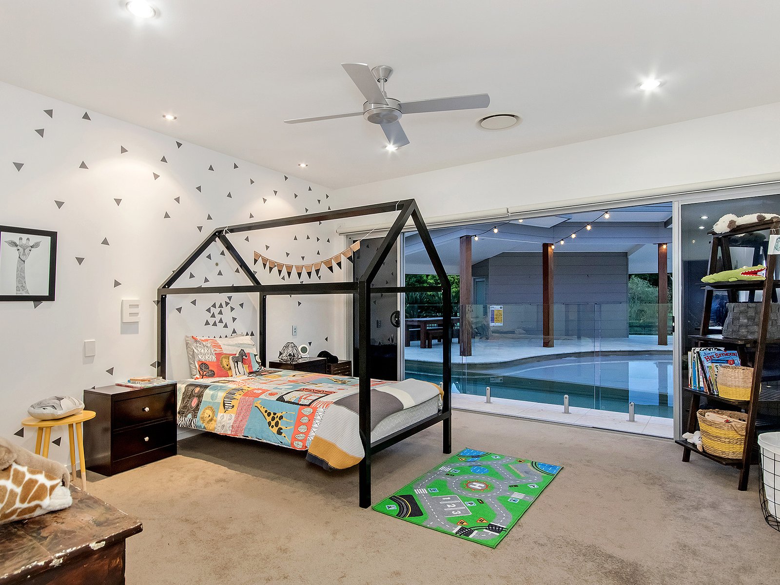 1 Dungogie Drive TALLEBUDGERA 23