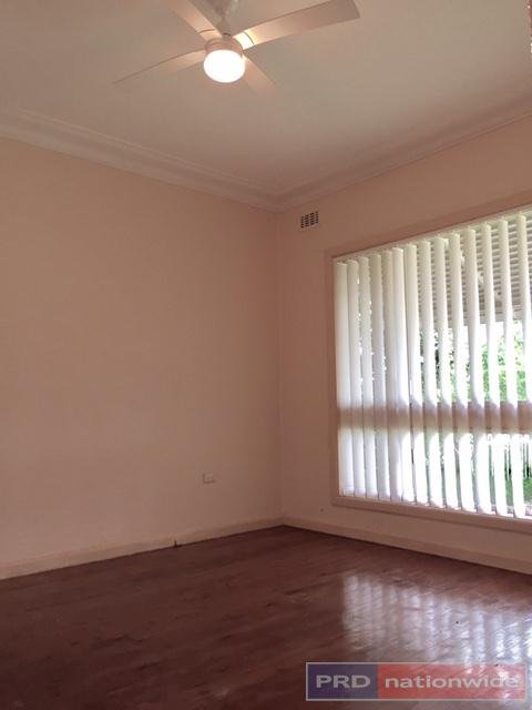 1 Ellen Street PANANIA 3