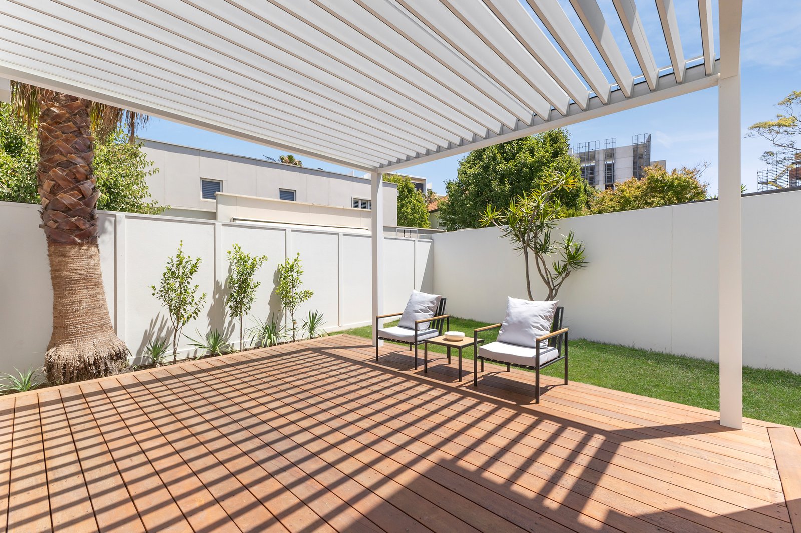 Gallery: 1 Ellinis Mews