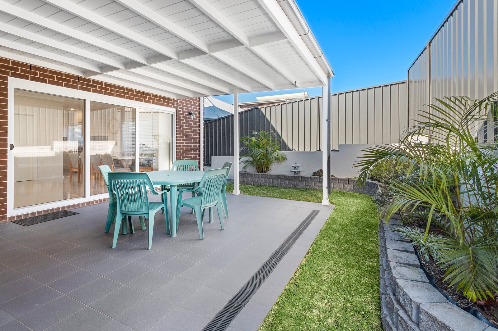 1 Emerson Road DAPTO 10