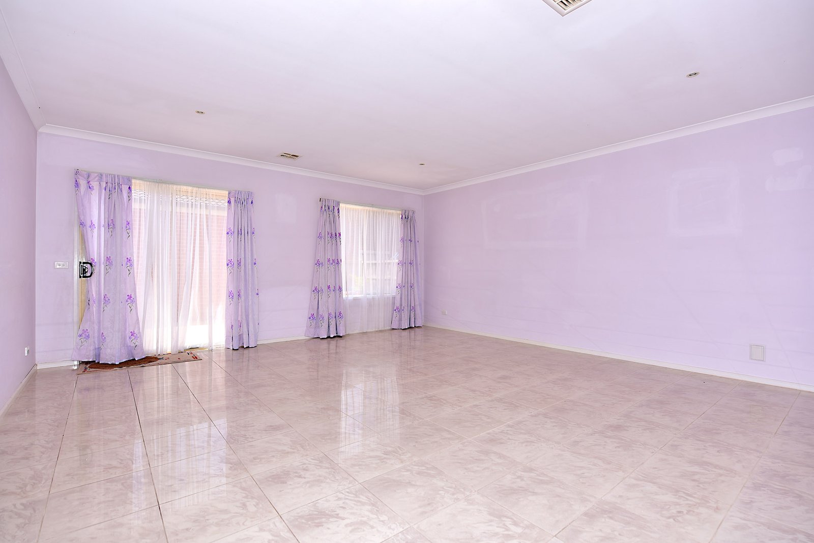 Gallery: 1 Emmaline Crescent