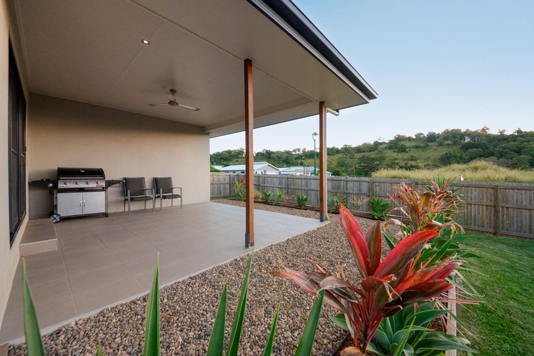 1 Endeavour Circuit CANNONVALE 8