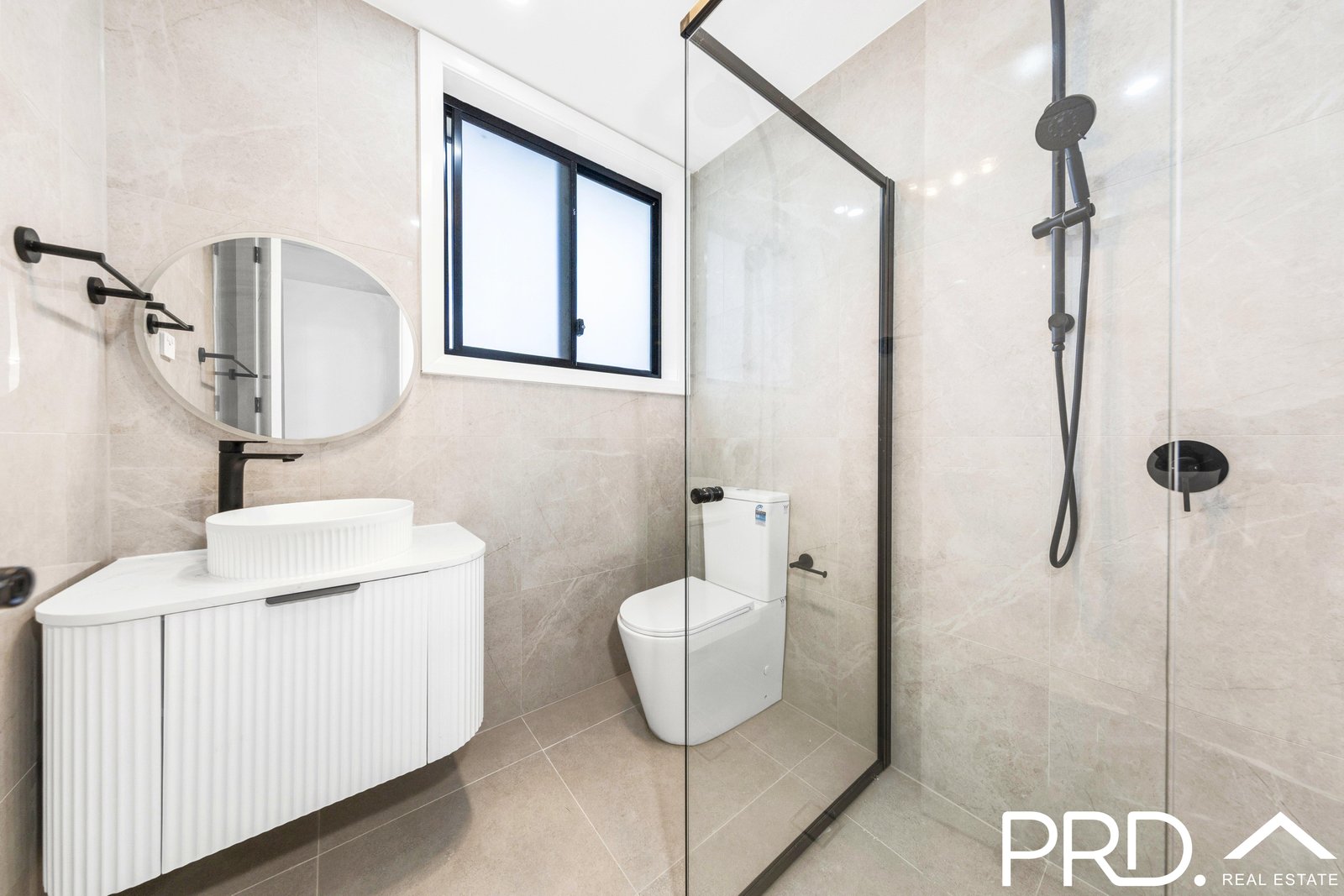 1 Enright Street EAST HILLS 5