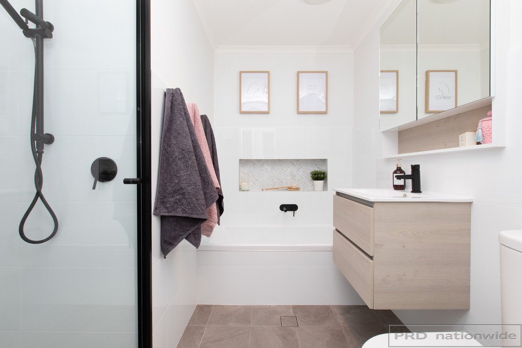 1 Eucalyptus Crescent METFORD 14