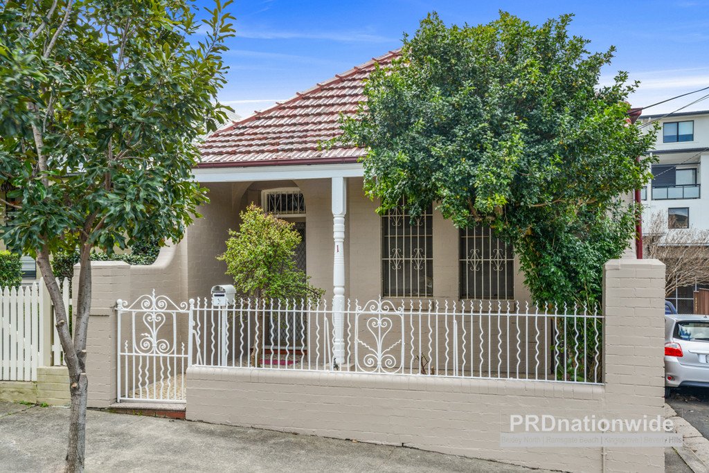 1 Fernbank Street MARRICKVILLE 2