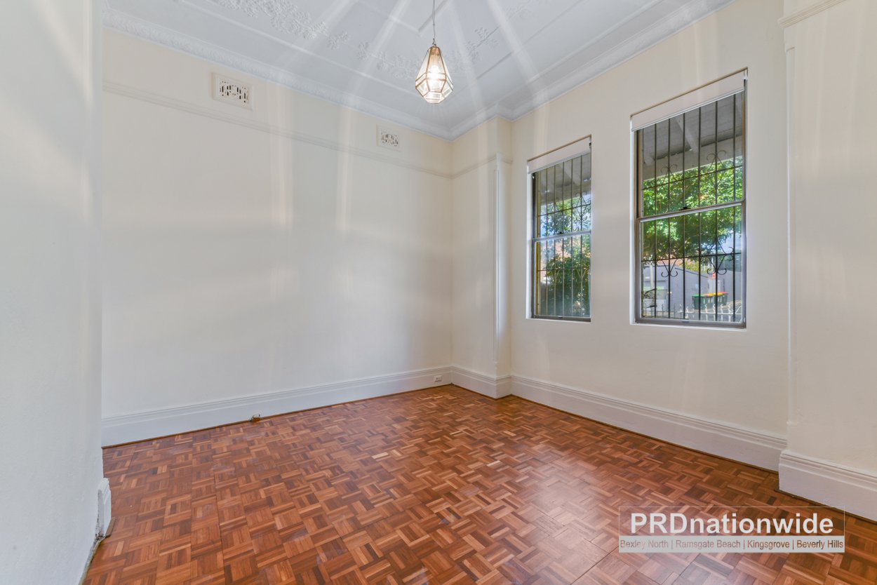1 Fernbank Street MARRICKVILLE 4