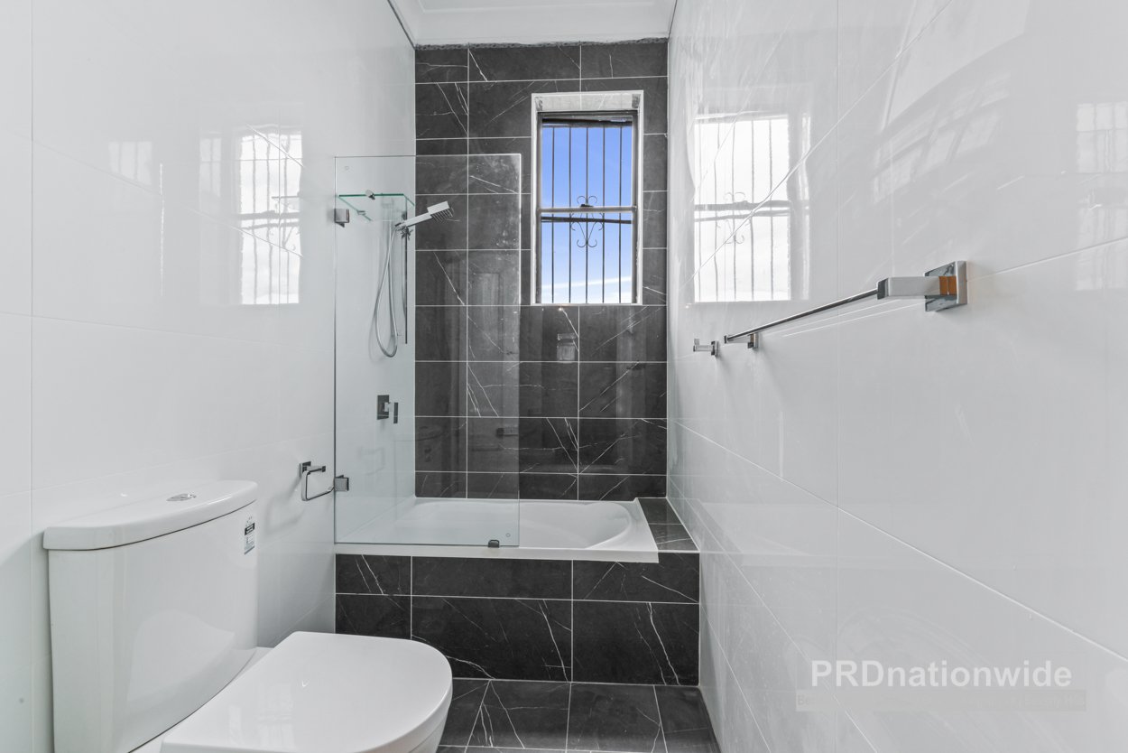 1 Fernbank Street MARRICKVILLE 6