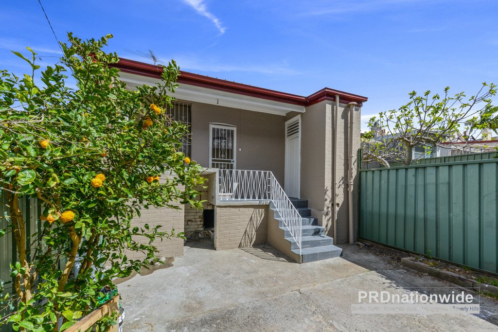 1 Fernbank Street MARRICKVILLE 7