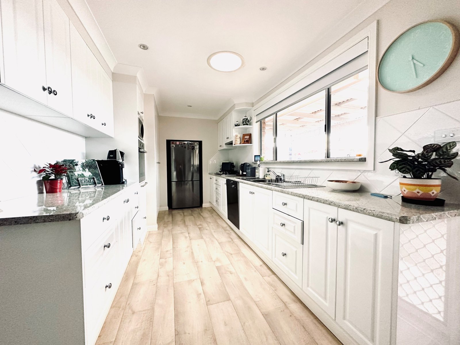 1 Fiona Street TAMWORTH 9