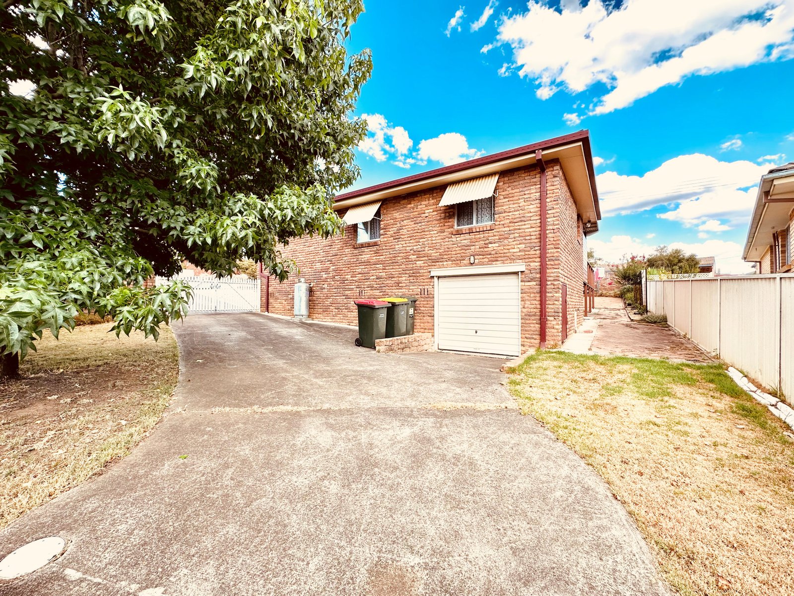 1 Fiona Street TAMWORTH 19