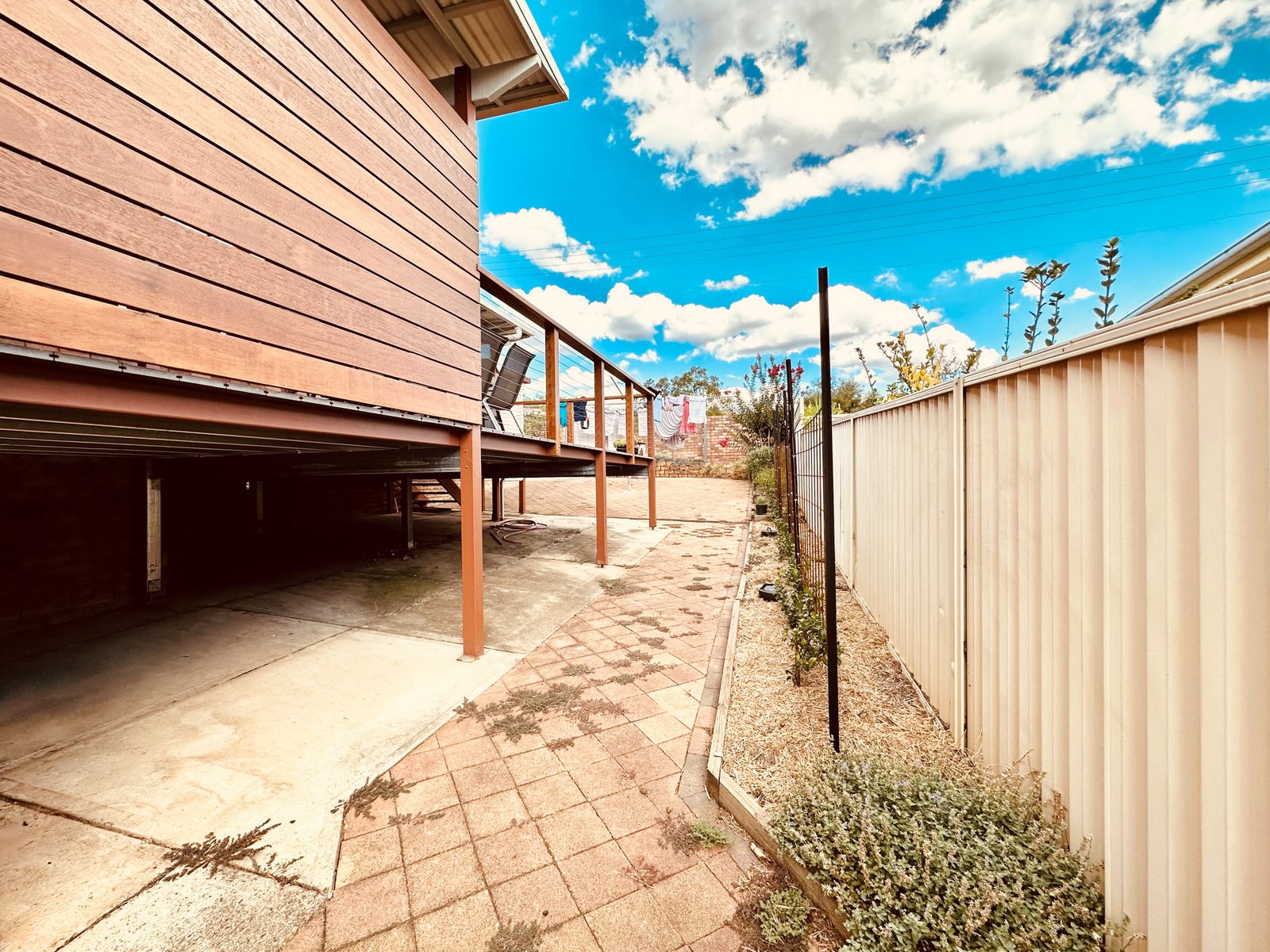 1 Fiona Street TAMWORTH 24