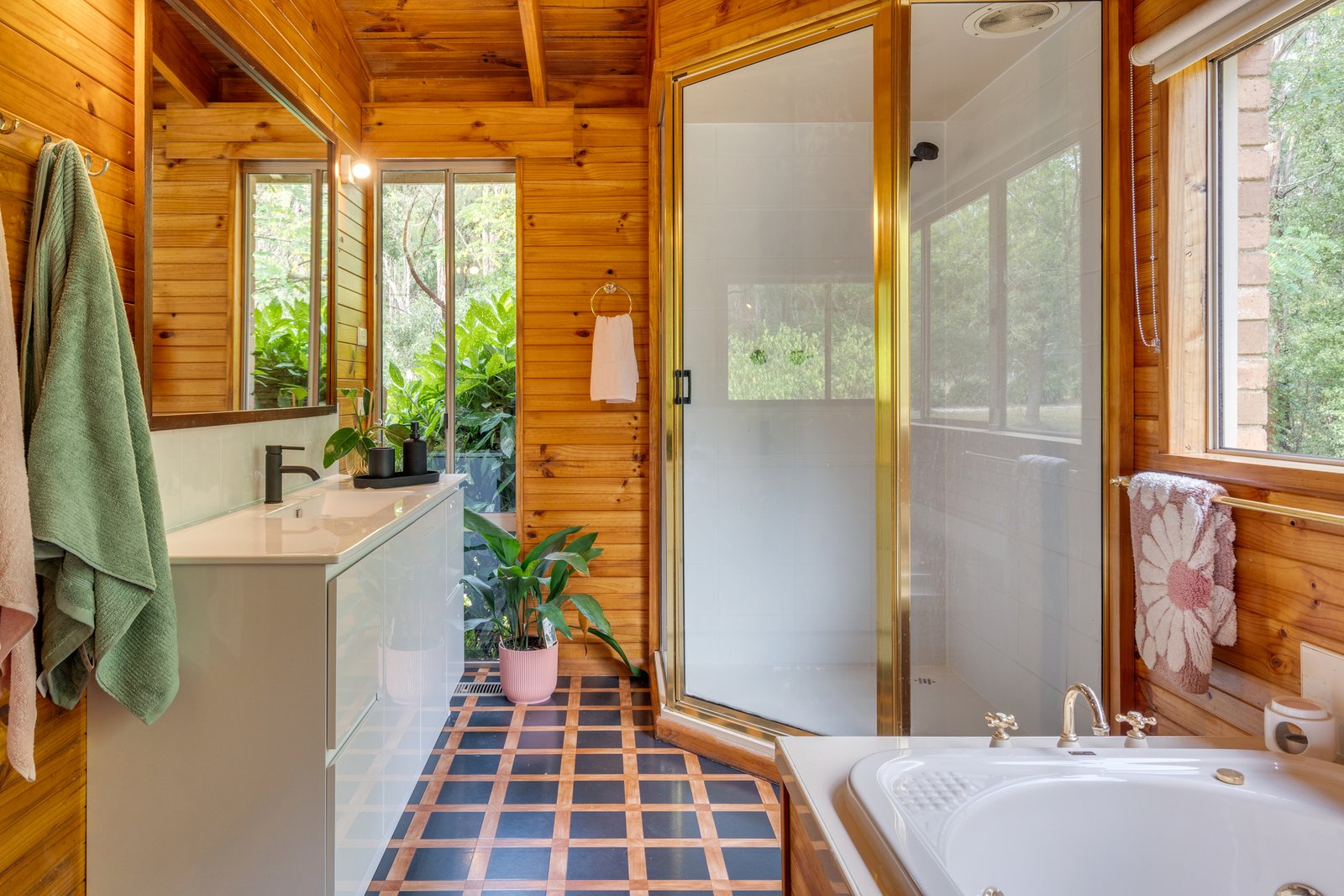 Real Estate and Property in 1 Fitzgerald Road, Bullengarook, VIC