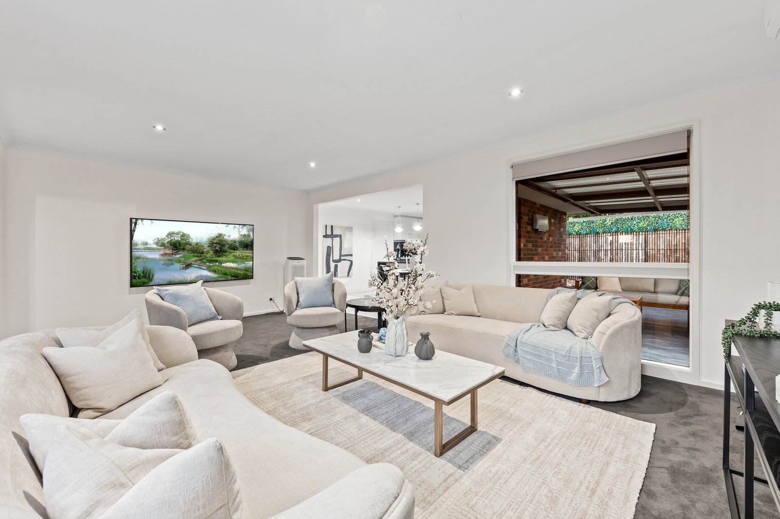 Gallery: 1 Fleckney Court