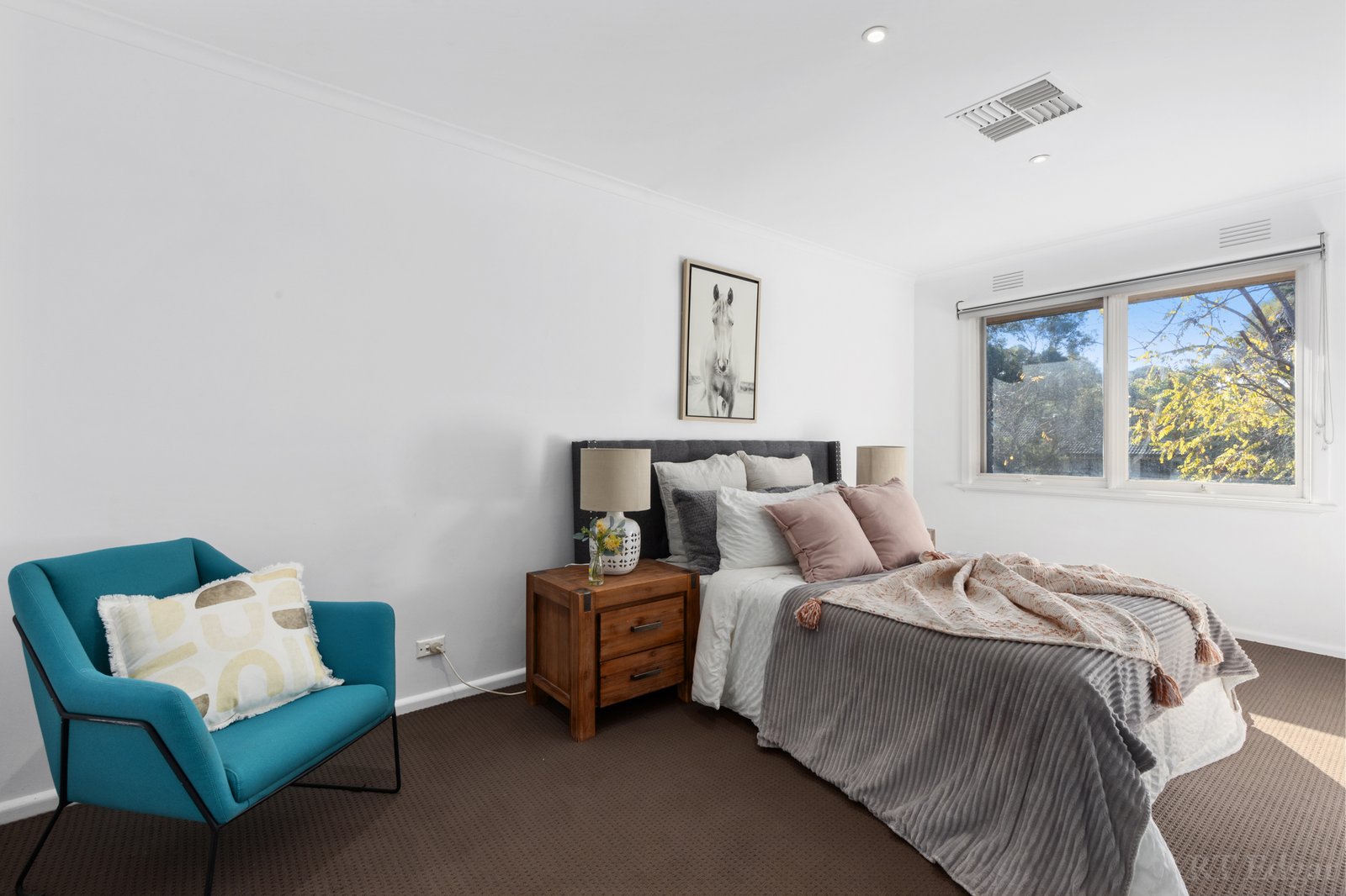 Real Estate and Property in 1 Flodden Way, Briar Hill, VIC