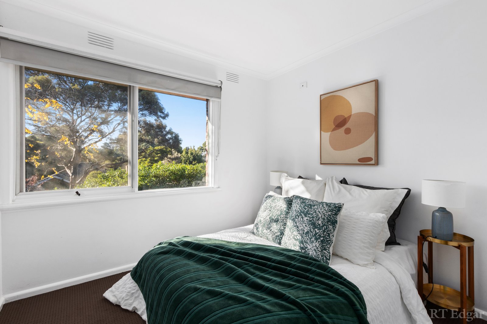 Real Estate and Property in 1 Flodden Way, Briar Hill, VIC