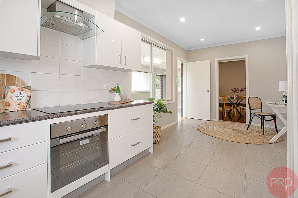 1 Floral Close TENAMBIT 6