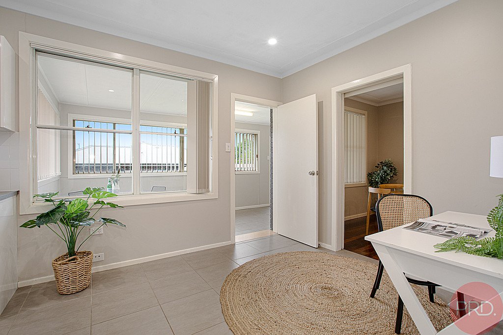 1 Floral Close TENAMBIT 12