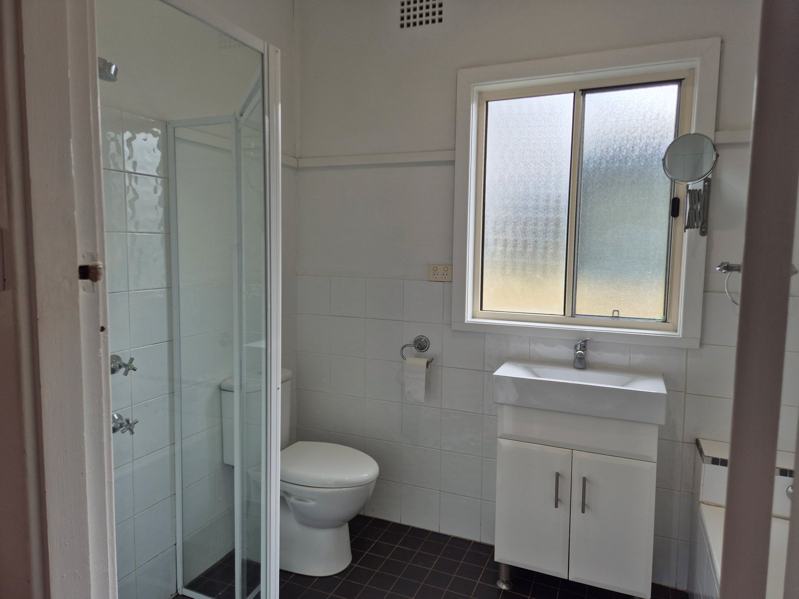 1 Fogo St  Wallsend 8