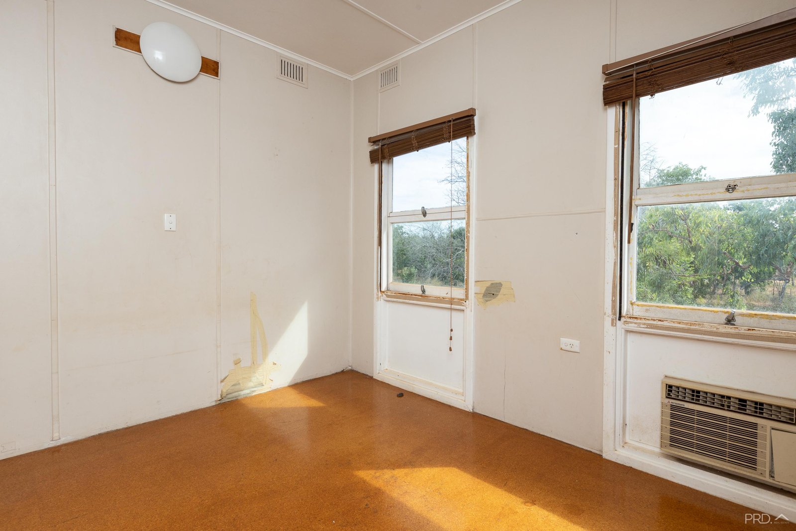 1 Fong Street ROEBUCK 9