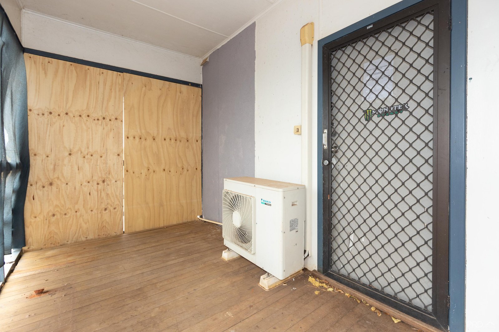 1 Fong Street ROEBUCK 17