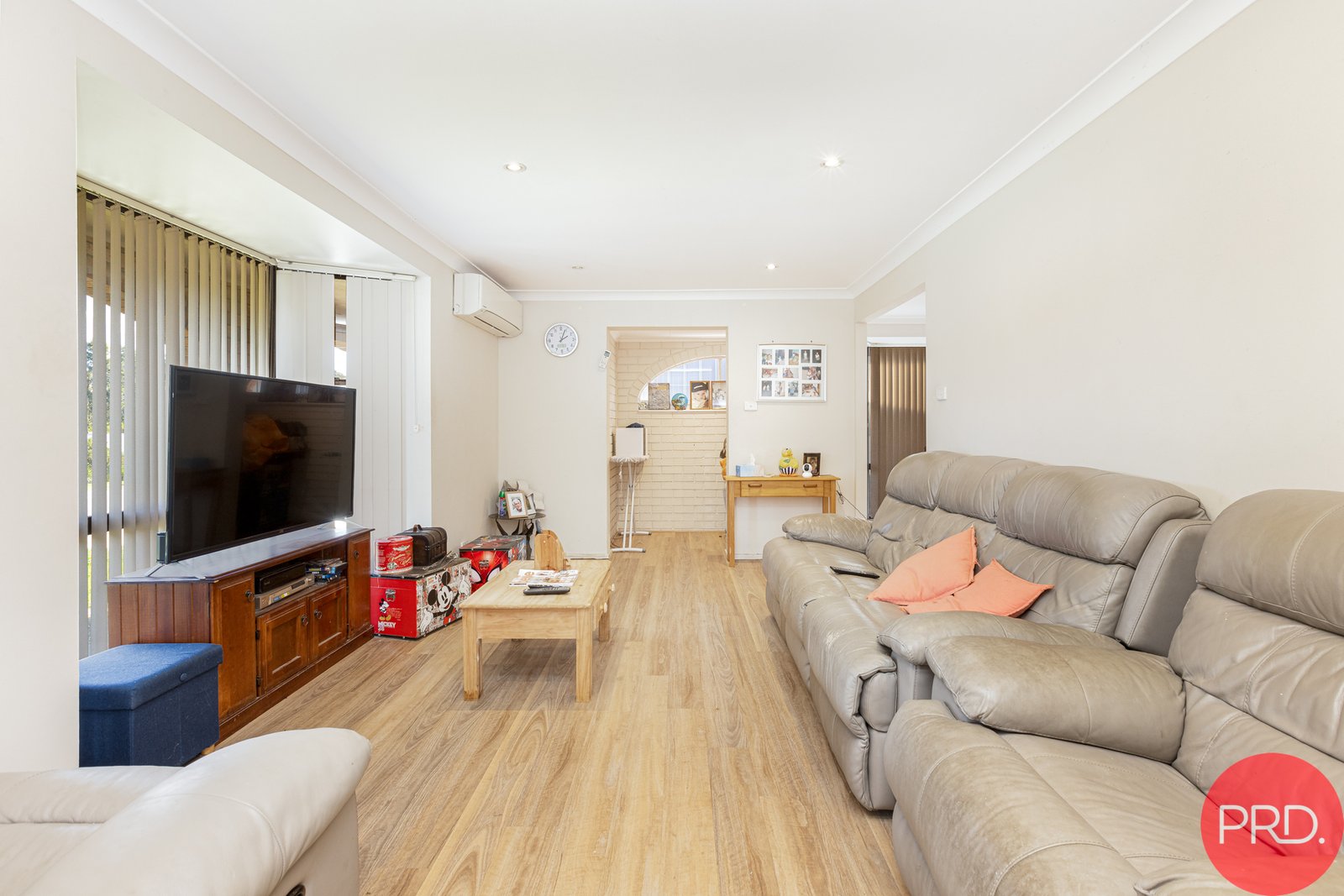 1 Forshaw Close THORNTON 8