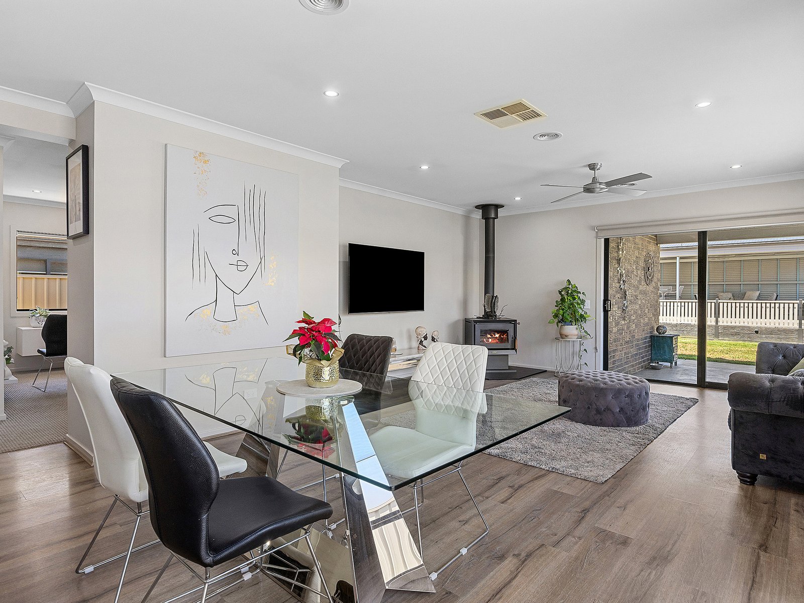 Gallery: 1 Fossickers Place