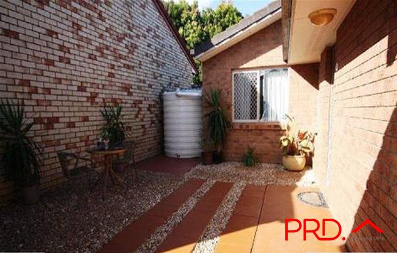 1 French Street EAGLEBY 8