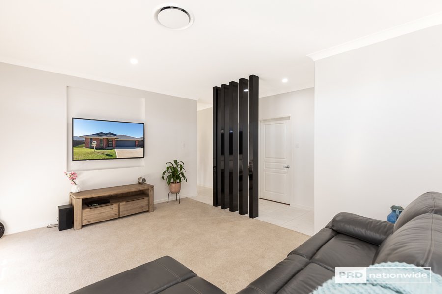 1 Galah Drive TAMWORTH 3