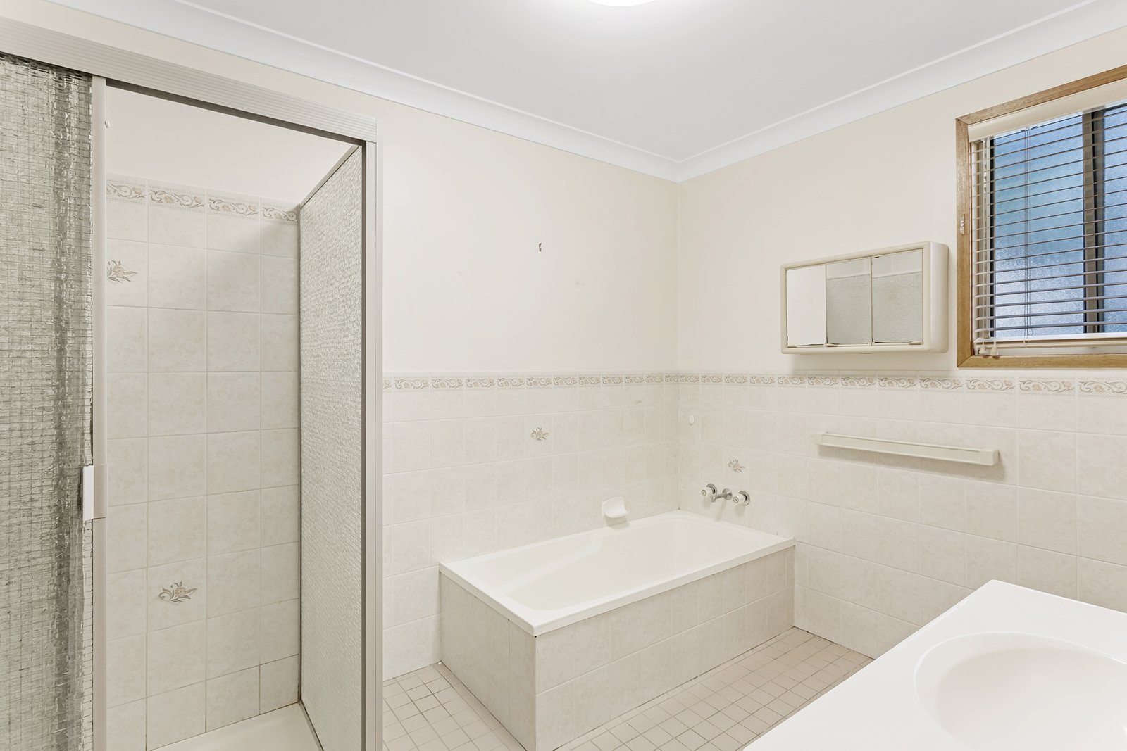 1 Garden Place SHOAL BAY 11