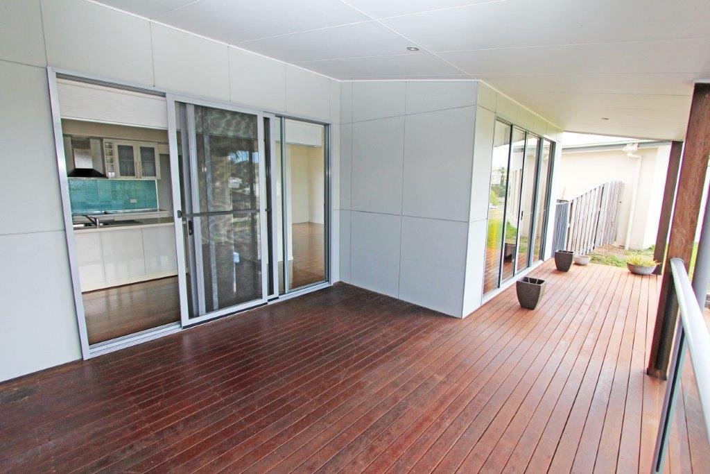 1 Garigal Court UPPER COOMERA 12