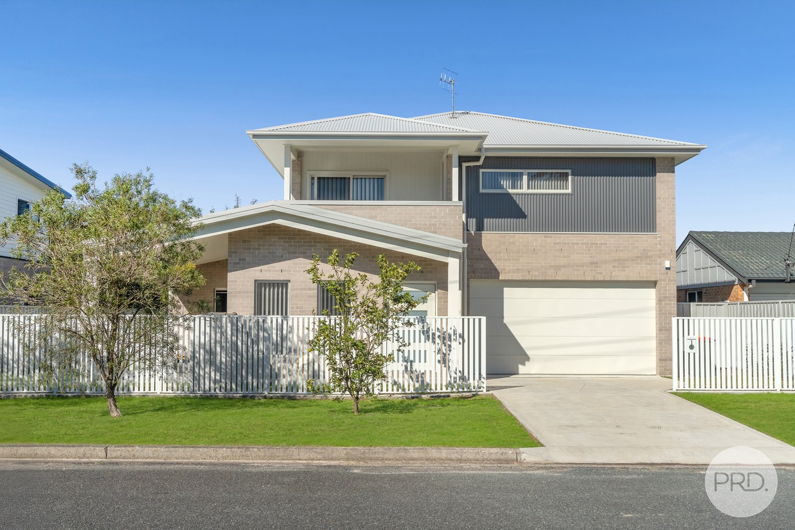 1 Gilchrist Road SALAMANDER BAY 1