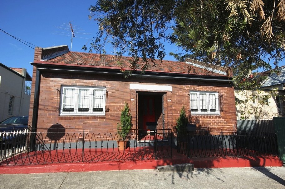 1 Gilpin Street CAMPERDOWN 6