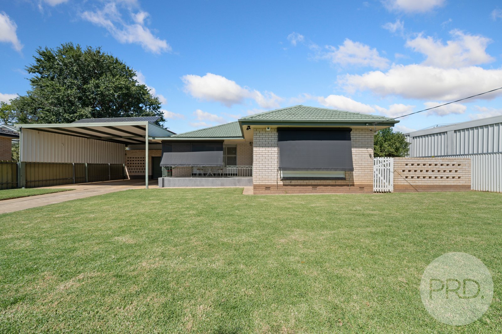 1 Girra Street TOLLAND 2