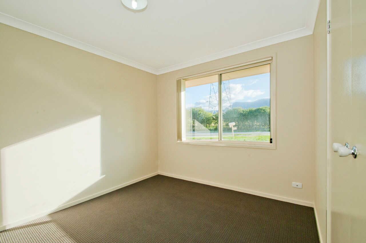 1 Glenlee Dr  HORSLEY 7