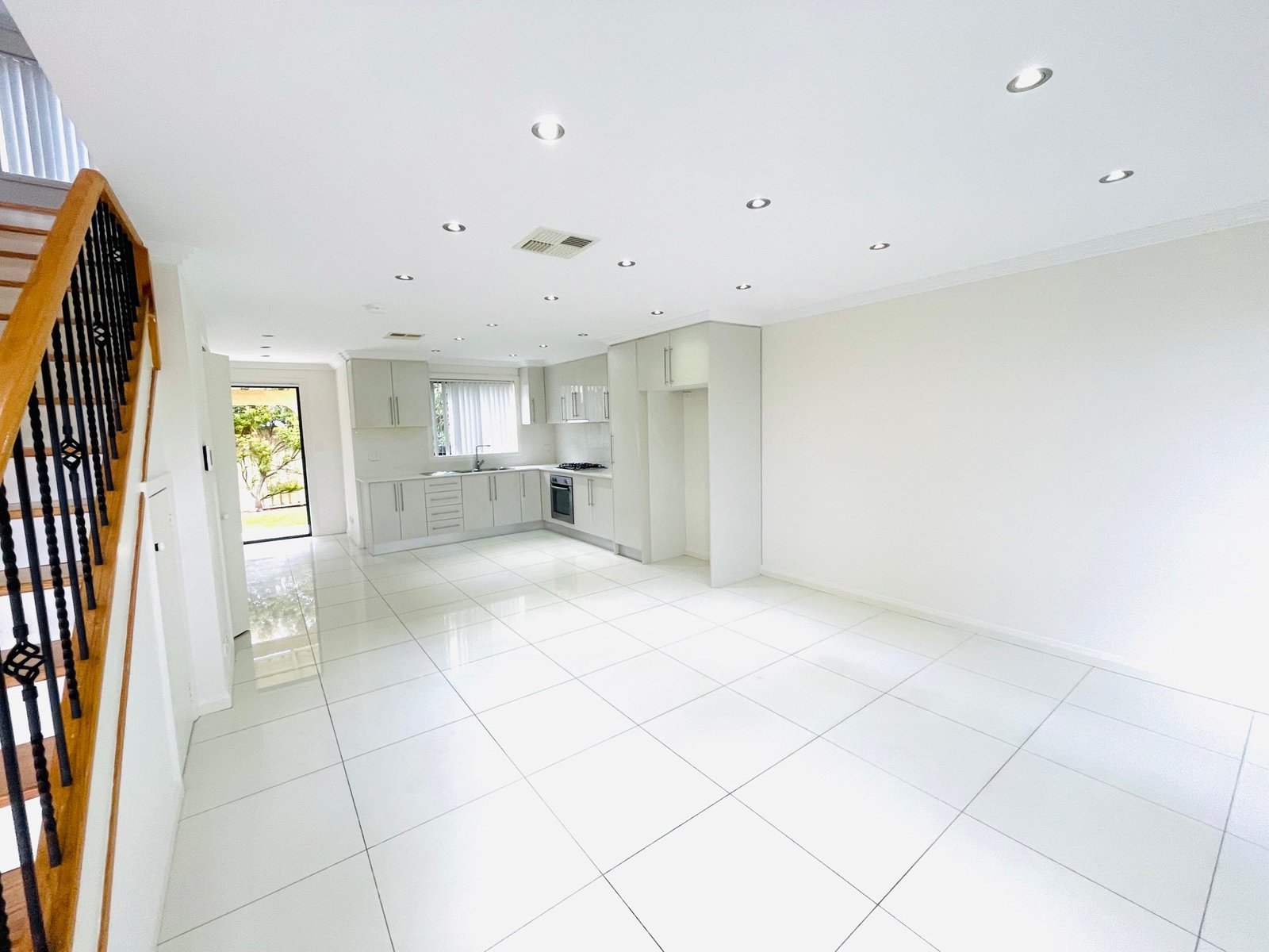 1 Green Lane KOGARAH 2