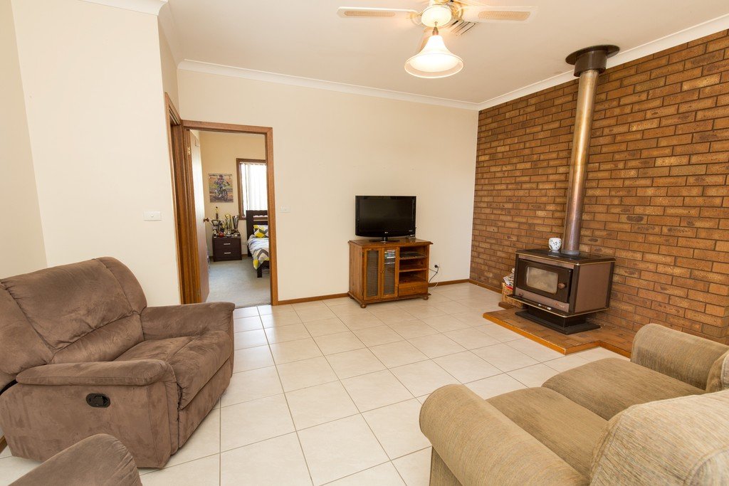 1 Grelis Court RED CLIFFS 5