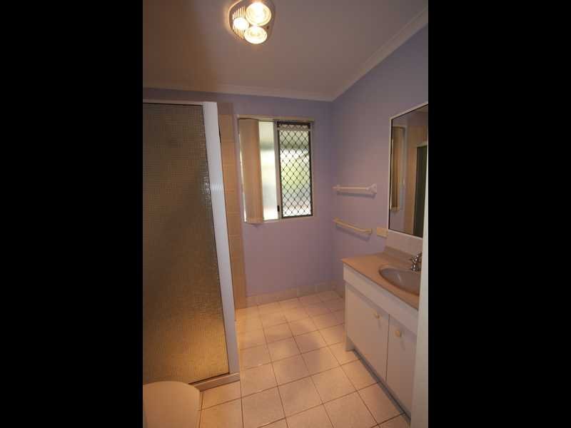 1 Grimsdyke Court MOLENDINAR 11
