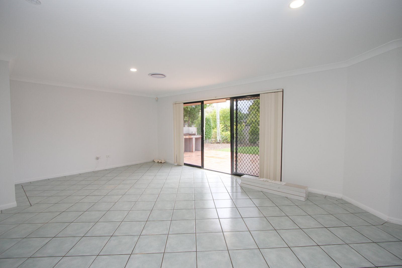 1 Gumleaf Drive MOLENDINAR 5