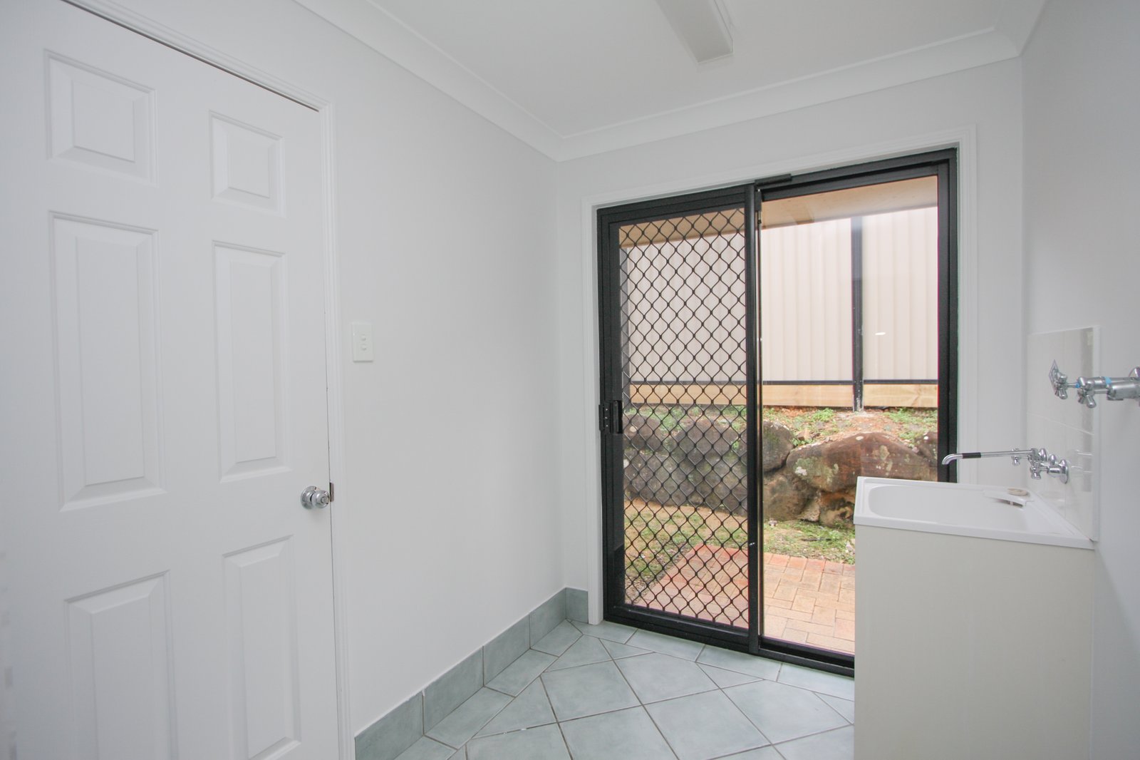 1 Gumleaf Drive MOLENDINAR 14
