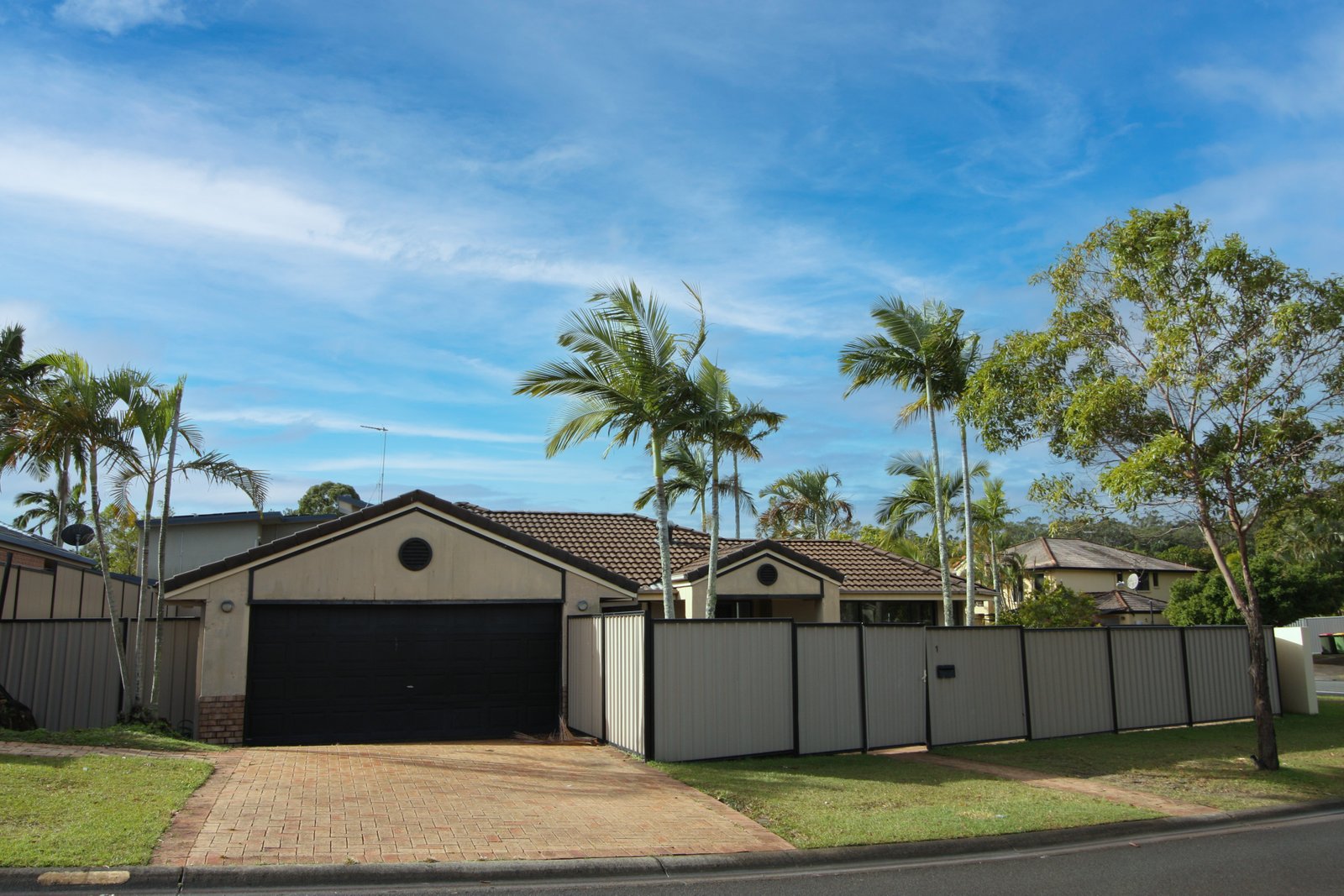 1 Gumleaf Drive MOLENDINAR 17
