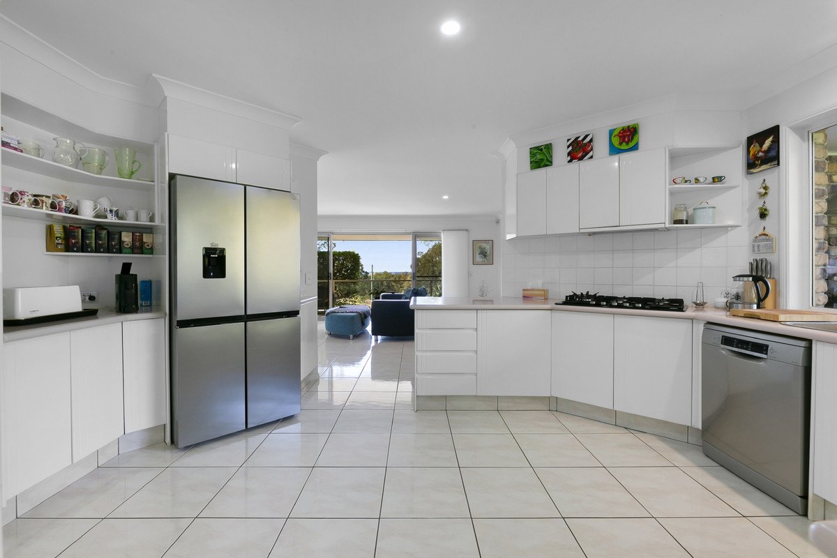 1 Harmes Place Tallebudgera 10