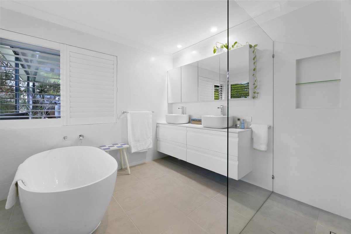 1 Harmes Place Tallebudgera 22