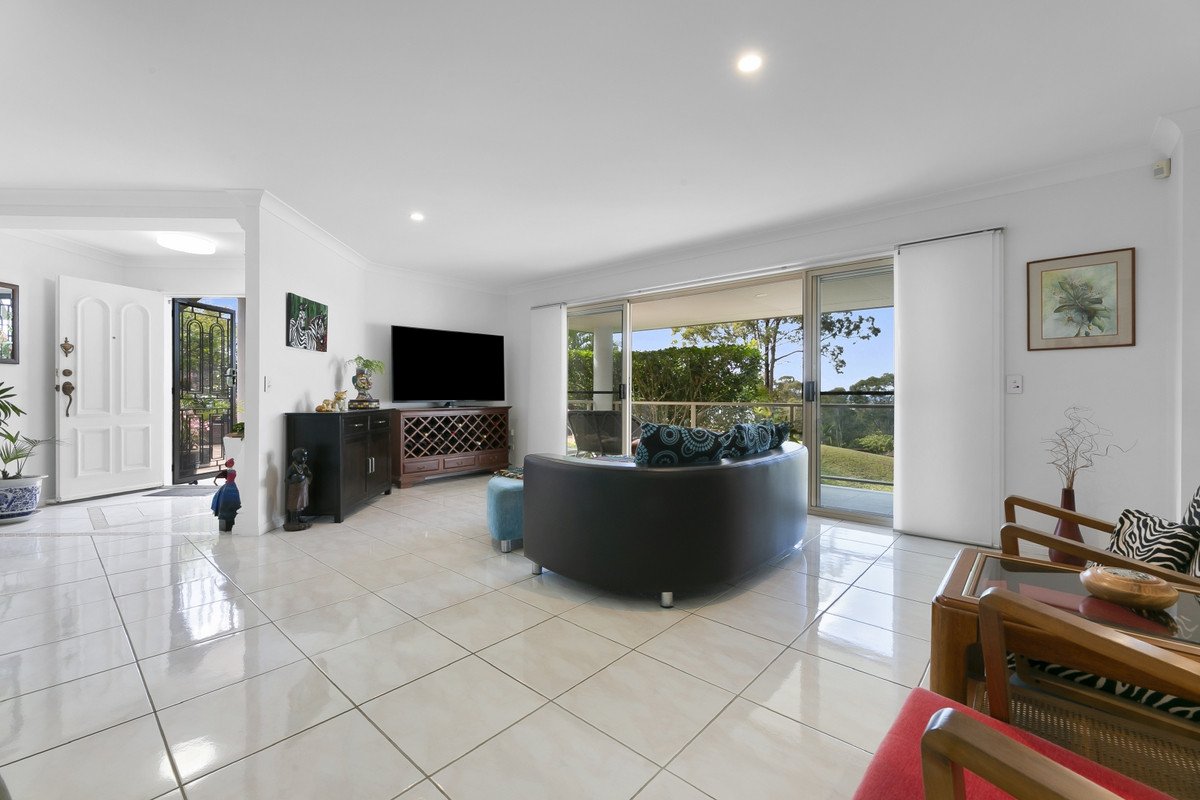 1 Harmes Place Tallebudgera 16
