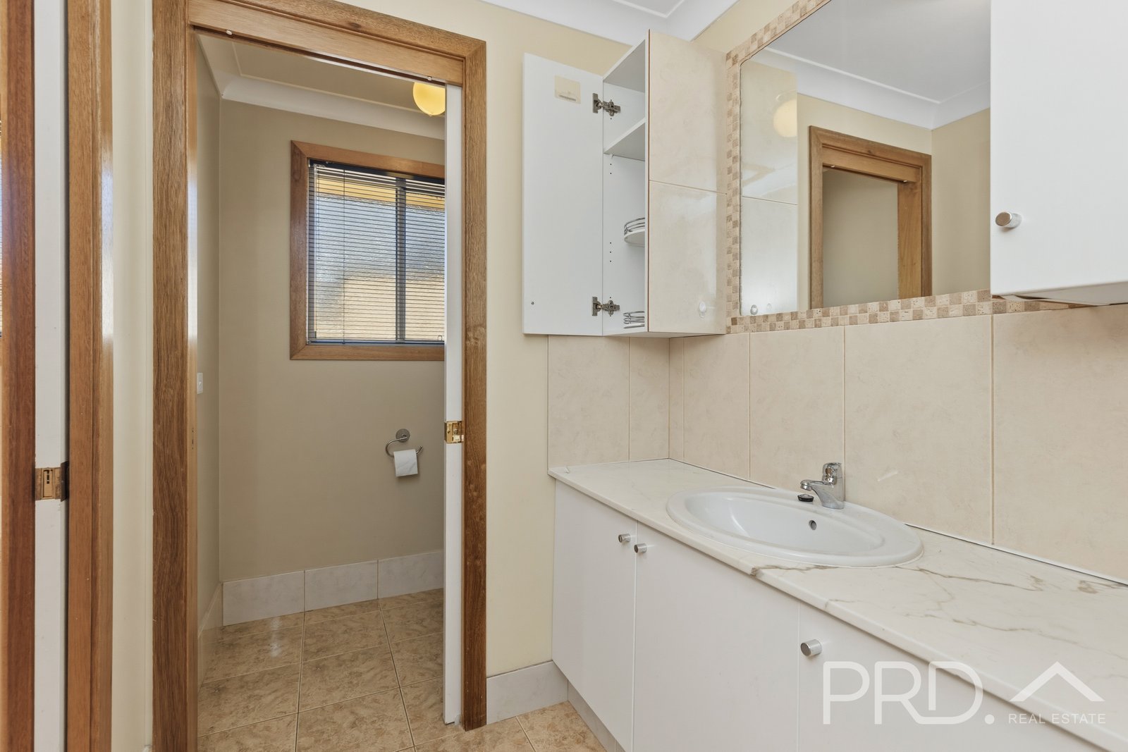 1 Harris Street TUMUT 12