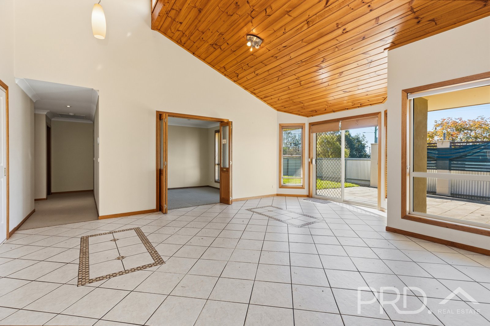 1 Harris Street TUMUT 15