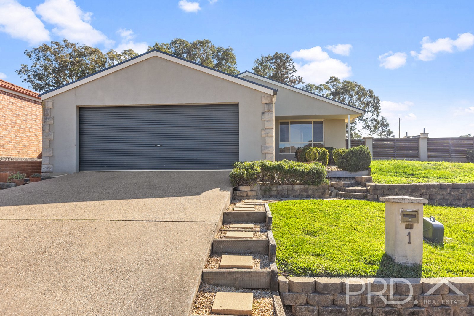 1 Harris Street TUMUT 17