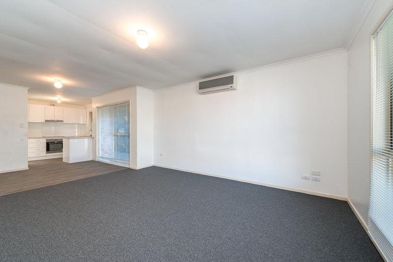 1 Hauff Close EAGLEBY 9