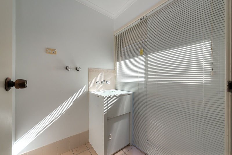 1 Hauff Close EAGLEBY 10