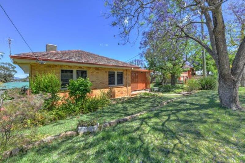 1 Hawthorne Avenue TAMWORTH 1