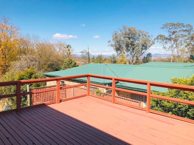 1 Hawthorne Avenue TAMWORTH 3
